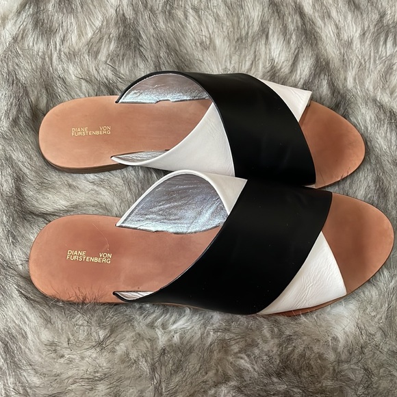 Diane von Furstenberg sandals - Picture 9 of 13